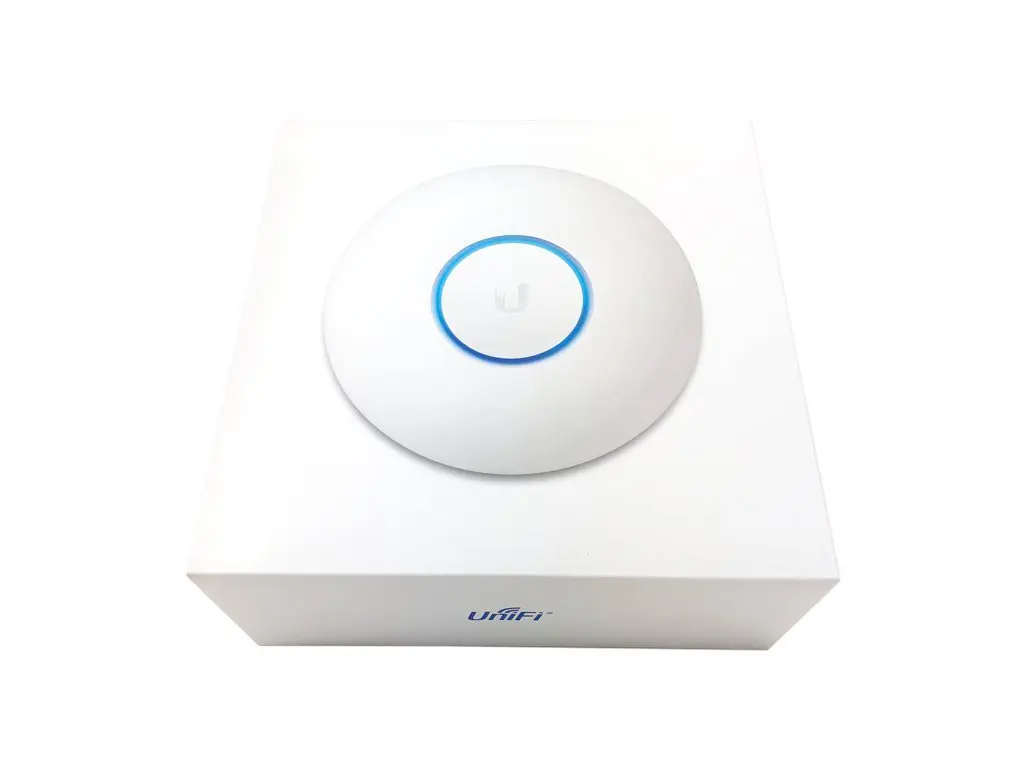Точка доступа UBIQUITI UAP-NANOHD UNIFI NANO HD, AC 2000MBPS, 4X4 MU-MIMO, 1XGE
